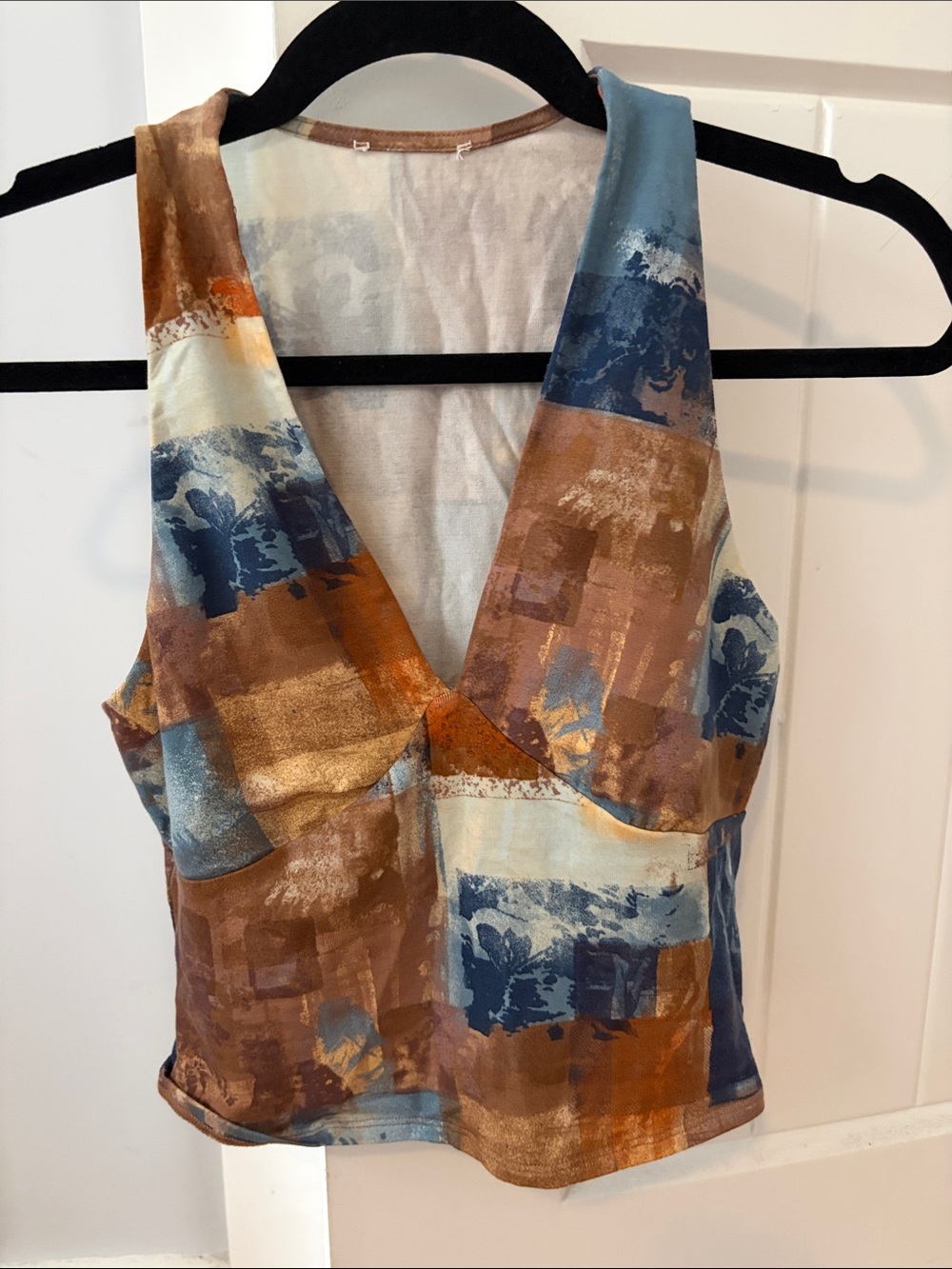 Reformation Abstract Print V-Neck Crop Top in Blue & Brown